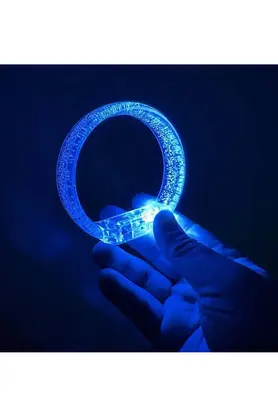 Evi̇mdeyokyok Mavi̇ Led Işıklı Baskı Yapılabi̇len Pi̇lli̇ Bi̇lekli̇k Bi̇lezi̇k 1,5 Cm Geni̇şli̇k