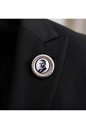 YÖRÜK TASARIM Atatürk Damla Mineli Yaka Rozeti