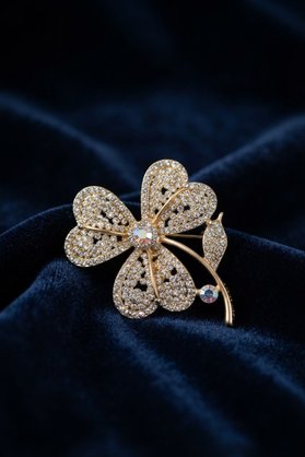 Evimdeyokyok Gold Renk Zirkon Taşlı Yonca Model Broş Tj-Br498