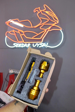 SERDAR UYSAL MODİFİYE CENTER Honda PCX TÜM Modellere Uyumlu Egzoz Takoz Metal Gold Renk