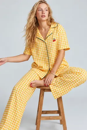 Siyah İnci sarı ekose kareli Nakışlı Düğmeli Biyeli İnce Soft Örme Pijama Takımı 8001