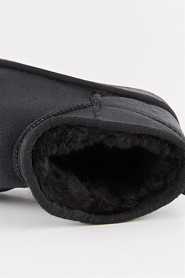 Gult Kadın Kısa Ugg Modeli̇ Si̇yah