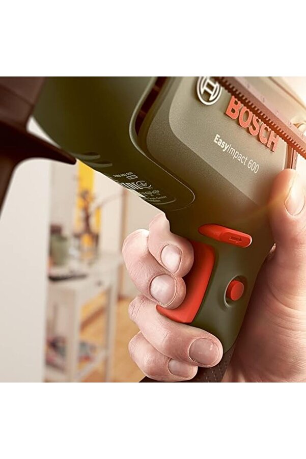 Bosch Easyımpact 600 13MM 600 Watt Darbeli Matkap + Sırt Çantası