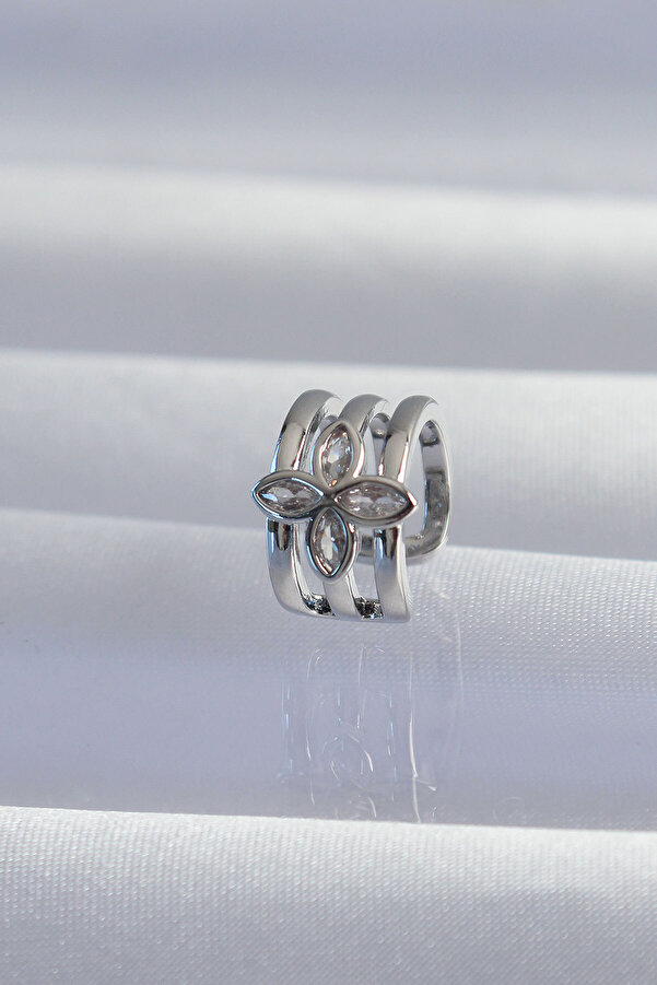 Evi̇mdeyokyok Pi̇ri̇nç Gümüş Renk Yonca Earcuff Küpe Tj-Bkp9330