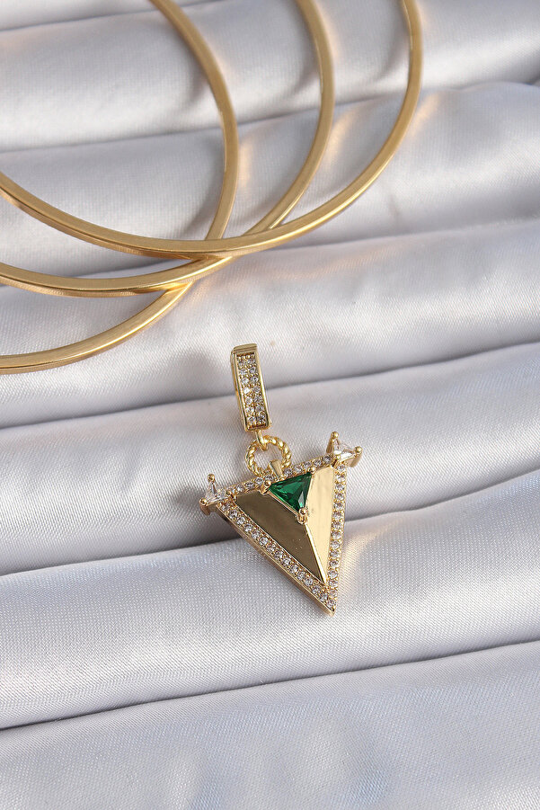 Evi̇mdeyokyok Pi̇ri̇nç Gold Renk Zi̇rkon Taşlı 3D Üçgen Model Ajda Charm Tj-Bc1002