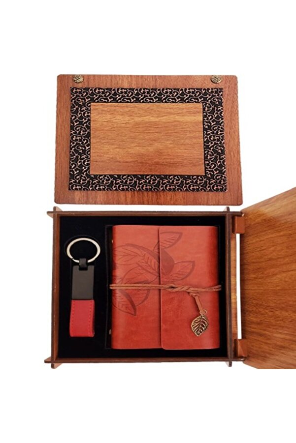 Dekorati̇f Ahşap Kutulu Kahverengi̇ Deri̇ Defter Ve Anahtarlık Set