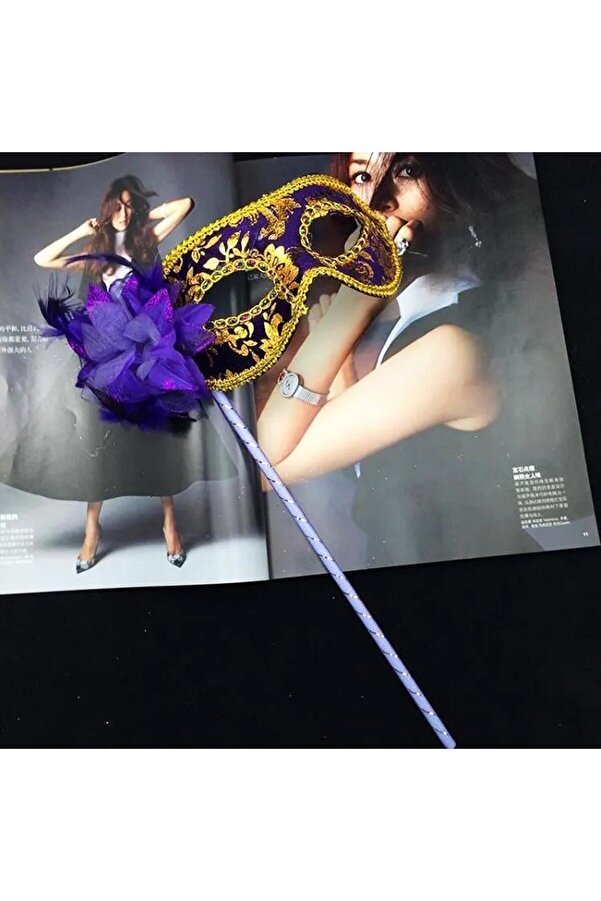 Lüks Taşlı Saplı Maskeli̇ Balo Maskesi̇ Mor Renk 35 Cm