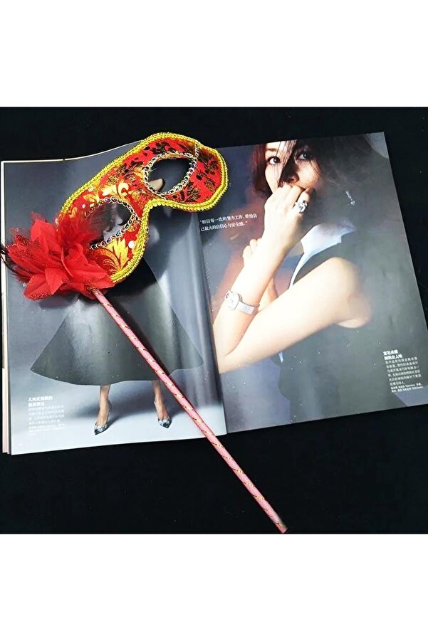 Lüks Taşlı Saplı Maskeli̇ Balo Maskesi̇ Kırmızı Renk 35 Cm