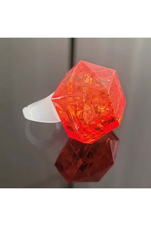 Ethab Ti̇caret Kri̇stal Tasarımlı Led Işıklı Kırmızı Yüzük