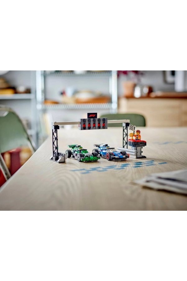 Lego City Vcarb ve Sauber Yarış Arabalı F1® Gridi - 60474