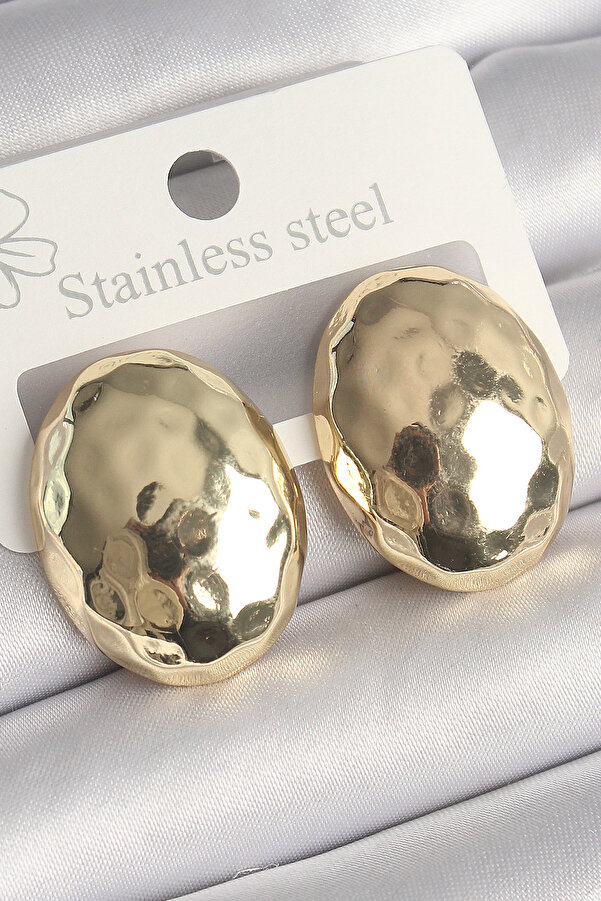 Toptan Bulurum Pi̇ri̇nç Gold Renk İşlemeli̇ Bombe Oval Model Kadın Küpe