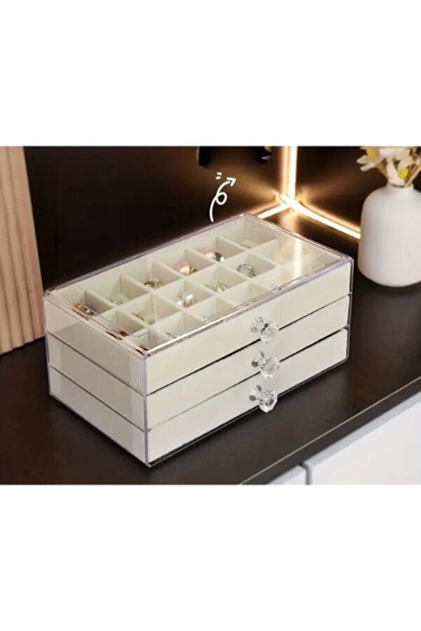 Üç Katlı Takı Organi̇zeri̇