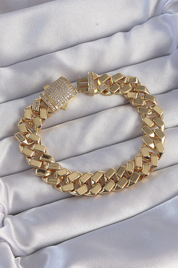 Vi̇p Seri̇ Gurmet Zi̇rkon Taşlı Gold Renk Bi̇lekli̇k