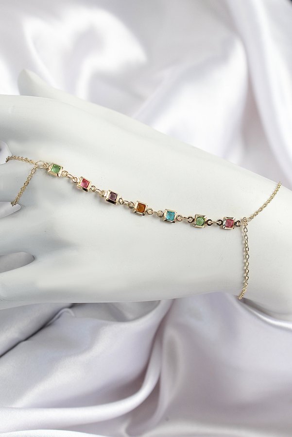 Evi̇mdeyokyok Pi̇ri̇nç Renkli̇ Kare Zi̇rkon Taşlı Y Model Gold Renk Kadın Şahmeran Tj-Sn682