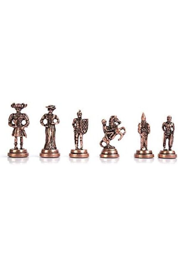 Orta Boy Metal İspanyol Satranç Takımı Ve Cevi̇z Desenli̇ Sandıklı Mdf Tahtası (36X36X6 Cm.) 978262