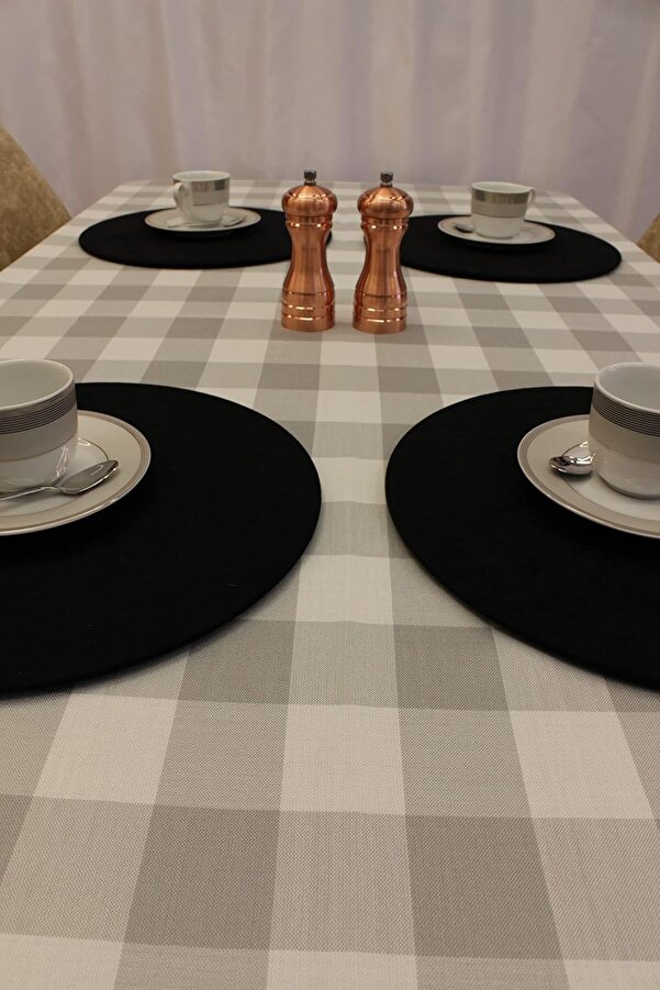 Gri̇ Renk Kare Desenli̇ Full Akri̇li̇k Dokuma Masa Örtüsü 150X220 Cm 1014773
