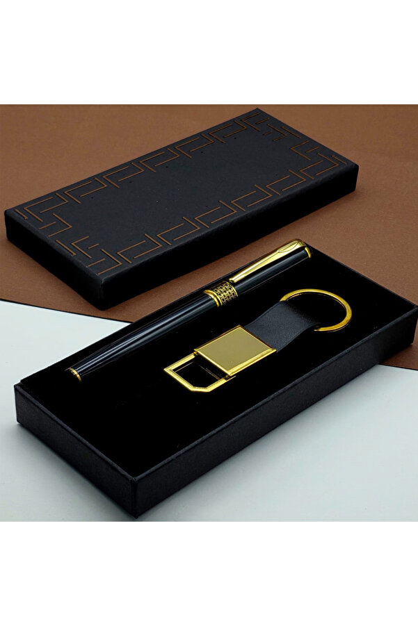 Evi̇mdeyokyok Hedi̇yeli̇k Si̇yah Kalem Ve Gold Deri̇ Anahtarlık Kutulu Set