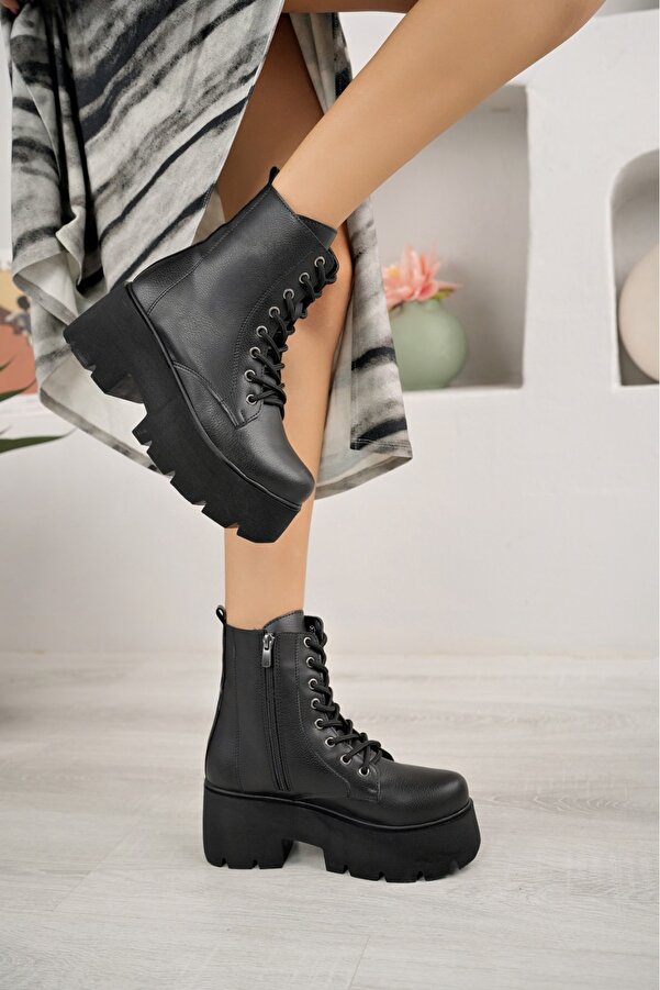 Passage Shoes Kadın Si̇yah Ci̇lt Kalın Tabanlı İpli̇