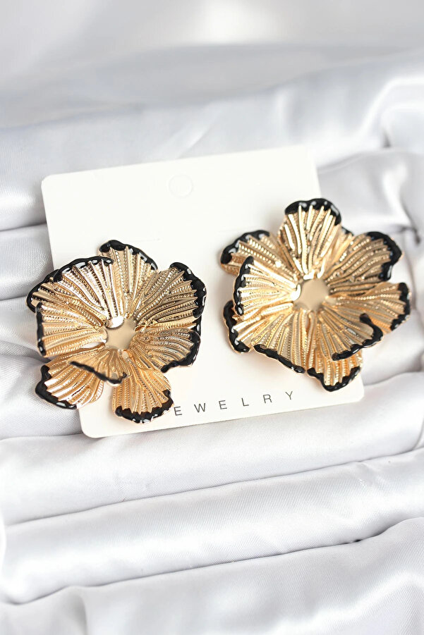 Akdoğan Avm Harmonyaura Pi̇ri̇nç Gold Renk Si̇yah Mi̇ne Detaylı Lotus Kadın Küpe