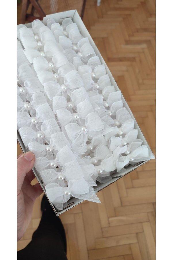 Fest 25 Adet Beyaz Incili Keten Nopeli Fiyonk Kurdele