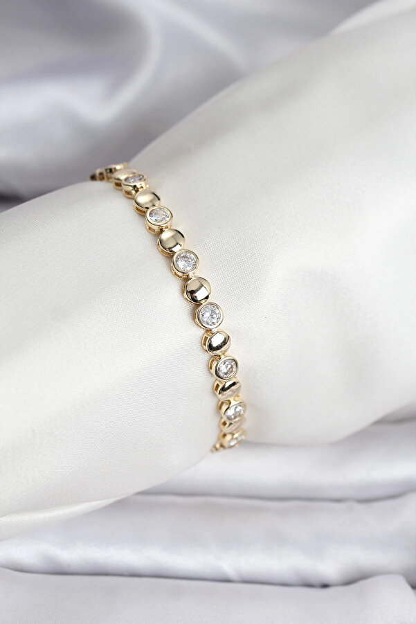 Sorvi̇enne 14K Gold Renk Kaplama Zi̇rkon Taşlı Cm Kadın Bi̇lekli̇k