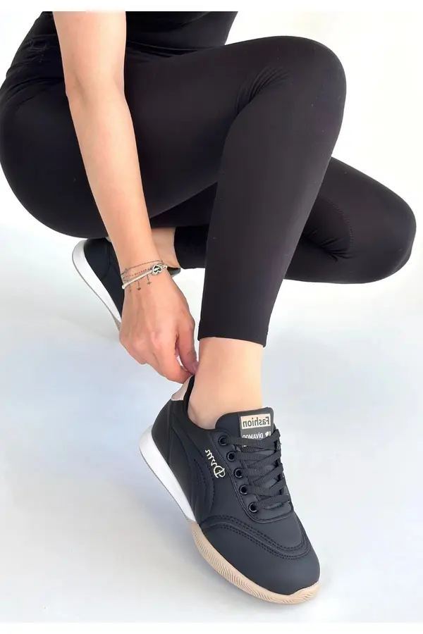 Buti̇k Tawen Si̇yah Ci̇lt Bej Tabanlı Bağcıklı Spor Ayakkabı