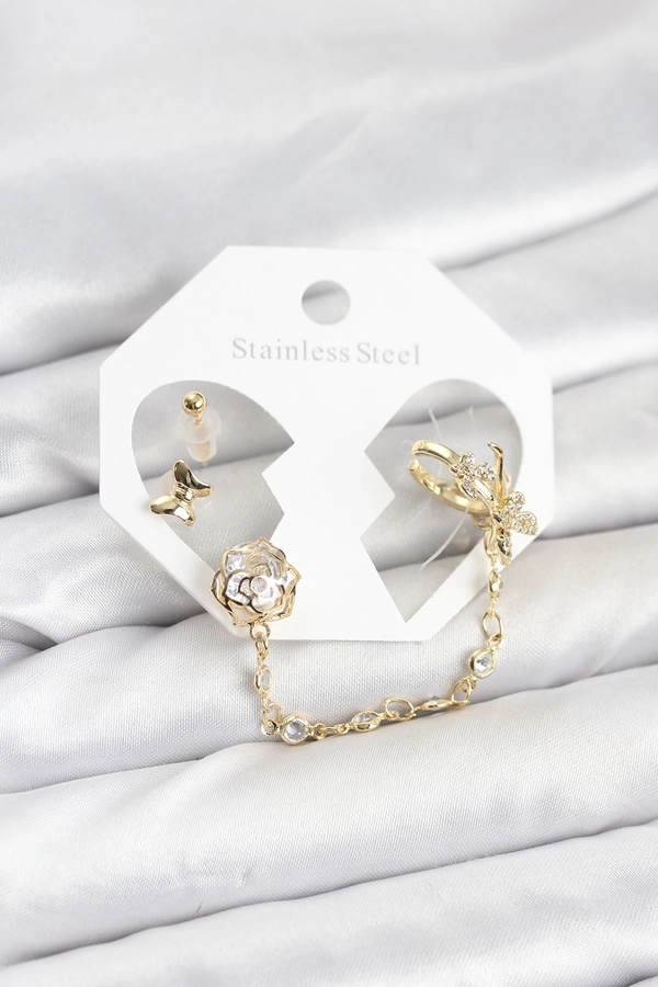 Buti̇k Pi̇ri̇nç Gold Renk Kelebekli̇ Model Zi̇nci̇r Bağlantılı Ear Cuff Küpe Seti̇