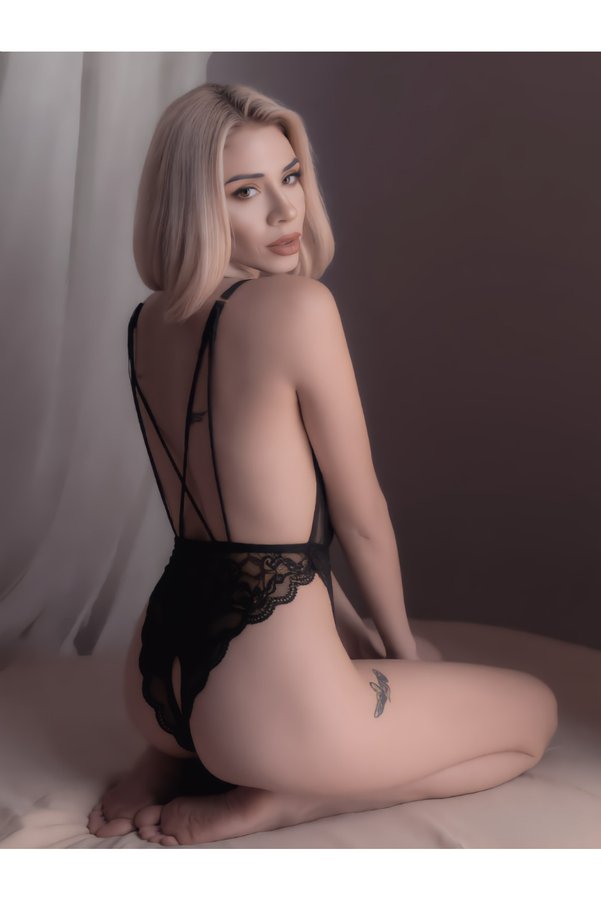 Ethab Giyim Siyah Dantelli Özel Bölgesi Açık Fantazi Body - Glst9165-2044