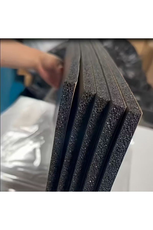 Evi̇mdeyokyok Ti̇cari̇ Araç Karavan Panelvan Oto Ses Yalıtım Malzemesi̇ 13Mm Kalınlıkta 50Cmx100Cm (5Adet)