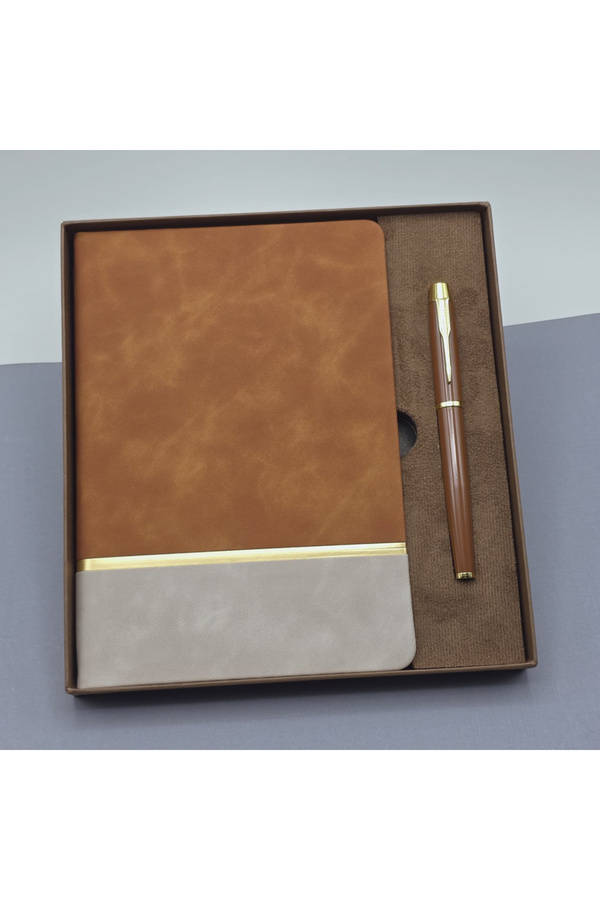 Evi̇mdeyokyok Kutulu Altın Şeri̇tli̇ Deri̇ Defter Ve Kahverengi̇ Metal Roller Kalem Set