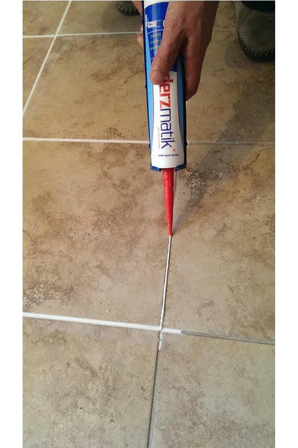 Derzmatik Profesyonel Derz Silikon Beyaz Kartuş 450 Gr.
