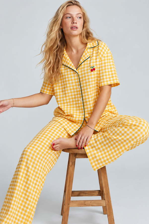Siyah İnci sarı ekose kareli Nakışlı Düğmeli Biyeli İnce Soft Örme Pijama Takımı 8001