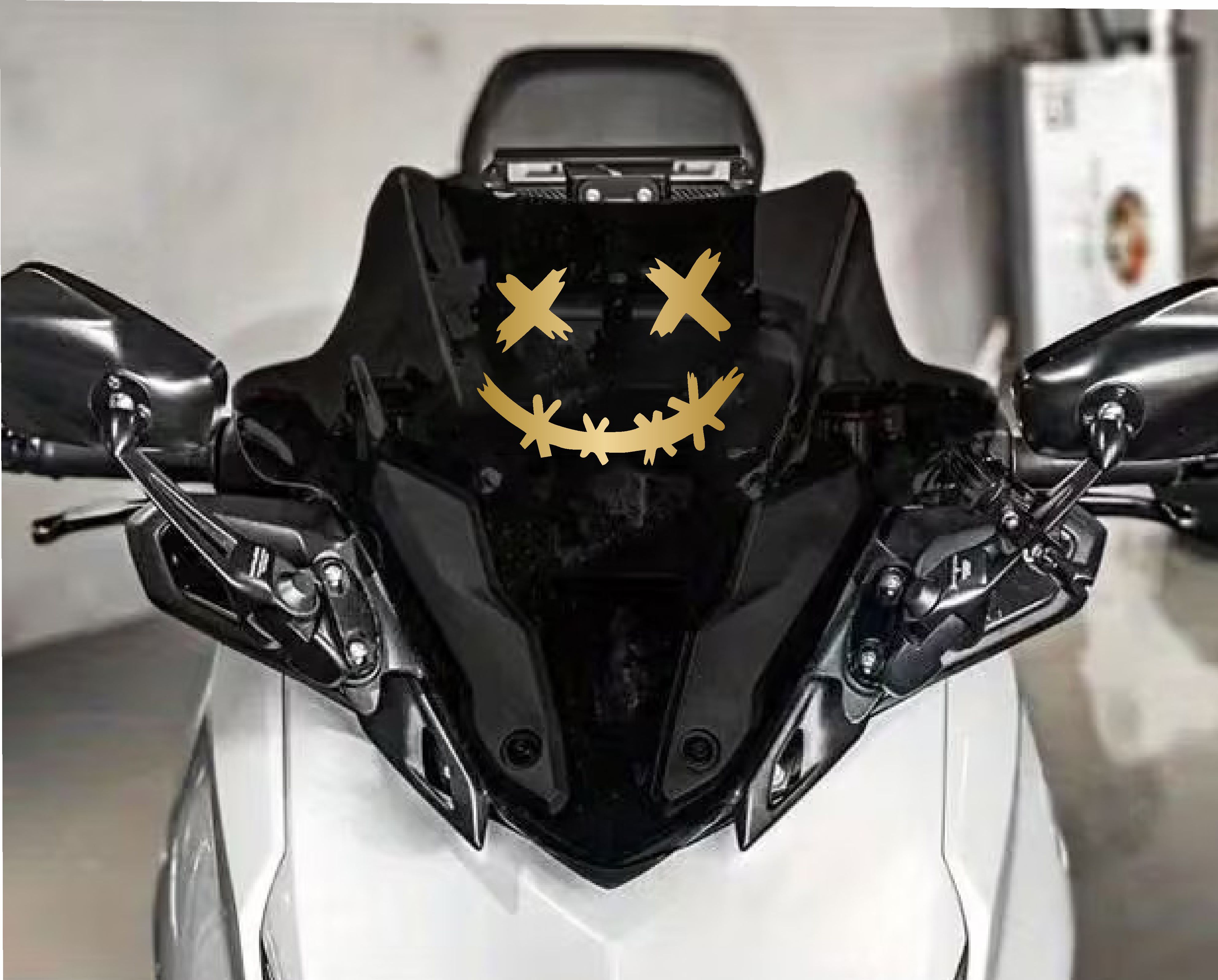 Gülen Surat Sti̇cker - Joker Gotham Batman Sti̇cker - Araba Oto Motosi̇klet Karavan Cam Sti̇cker - 00142 10X8 Cm 