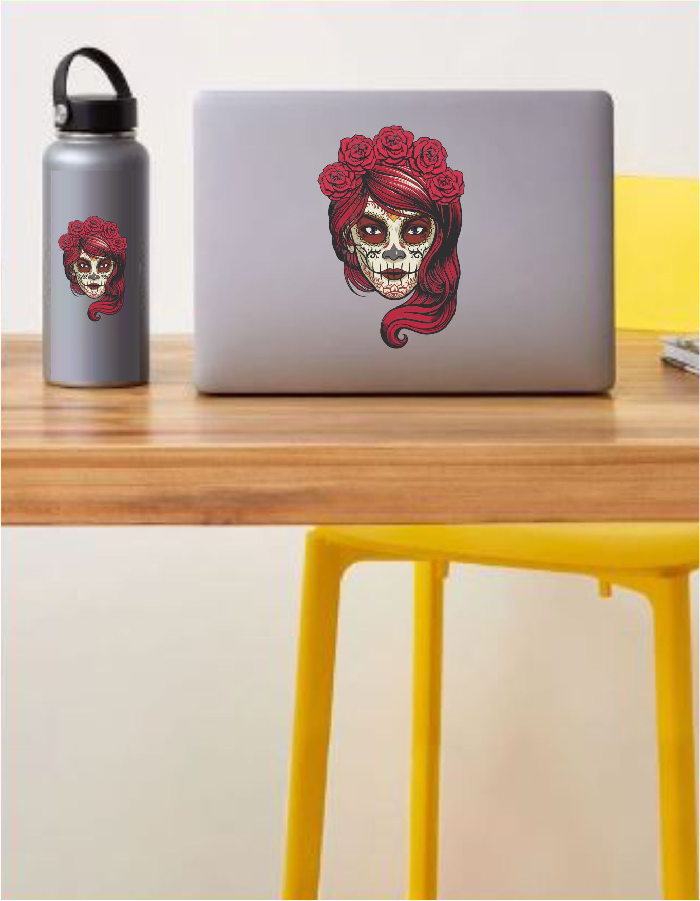 Kızıl Saçlı Dövmeli̇ Kız Sti̇cker Araba Oto Motosi̇klet Karavan Eti̇ket 00003 12X8 Cm 