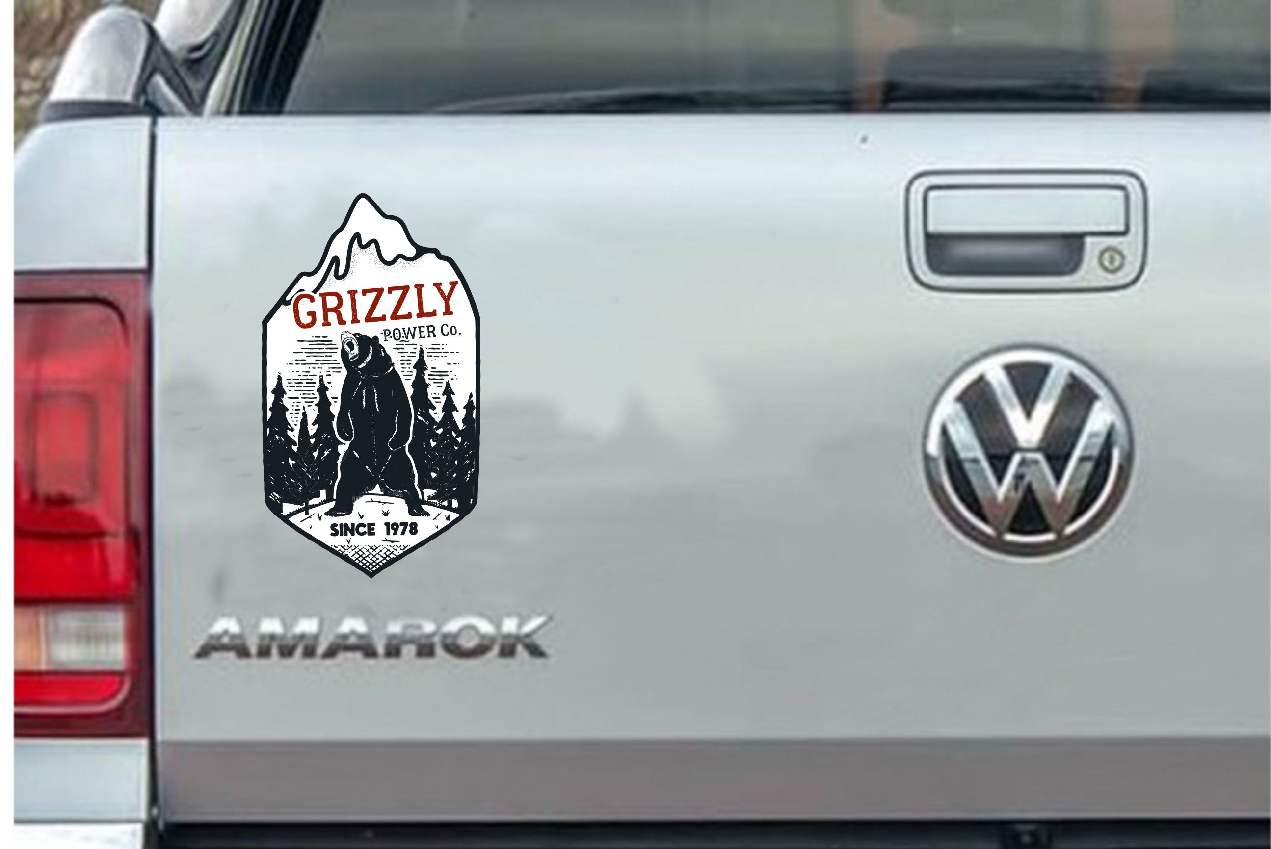 Boz Ayı Gri̇zzly Sti̇cker - Off Road 4X4 Adventure Kamp Dağ Orman Sti̇cker - Araba Oto Motosi̇klet Karavan Sti̇cker - 00047 12X7 Cm 
