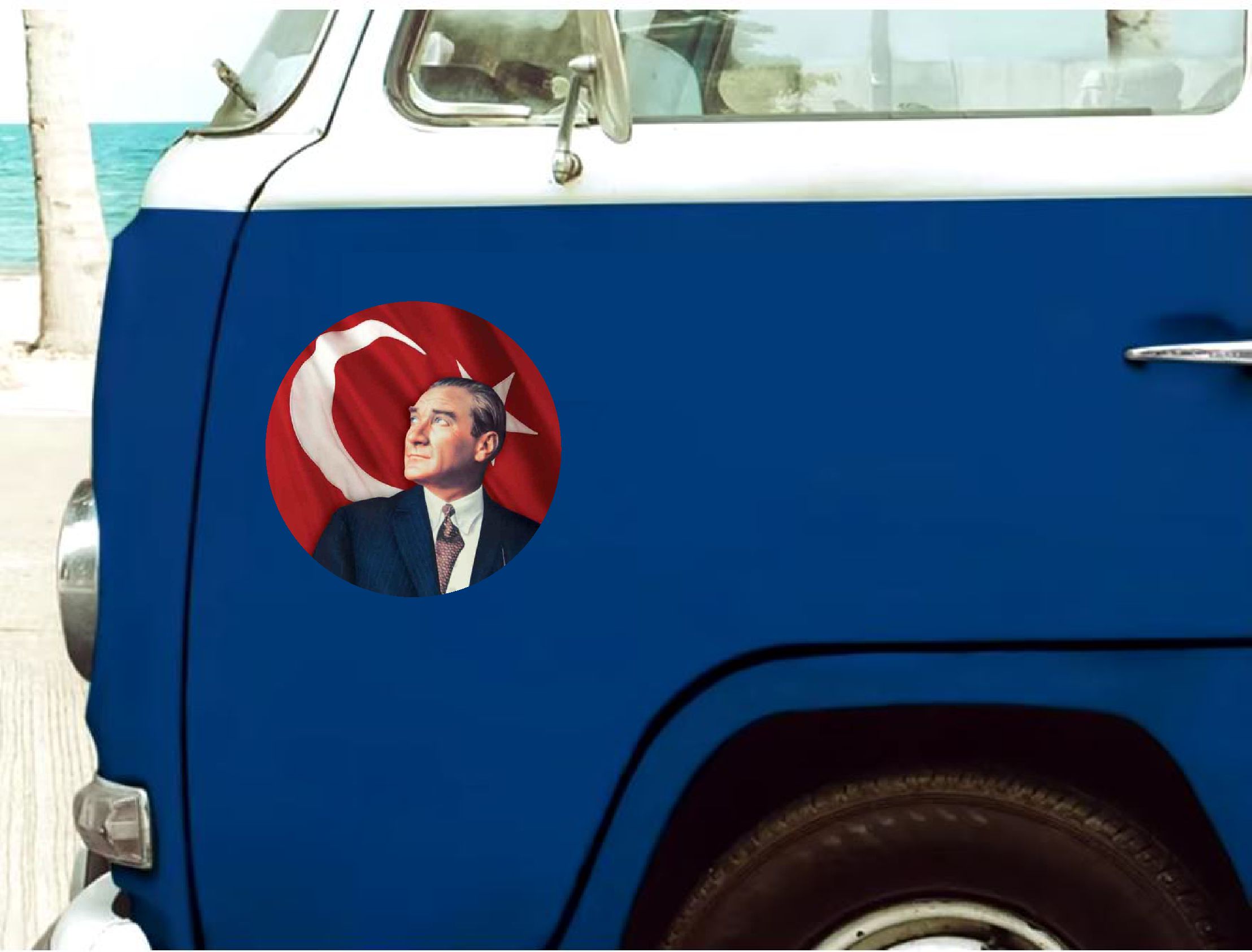 Atatürk Ve Türk Bayrağı Sti̇cker, Gazi̇ Mustafa Kemal Atatürk Sti̇cker, Araba Oto Motosi̇klet Karavan Sti̇cker 00629 10X10 Cm 