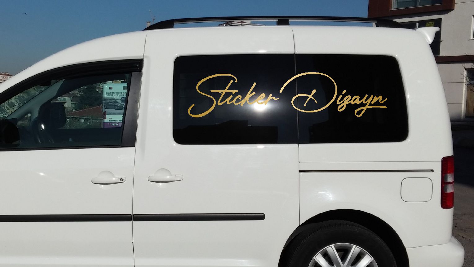 Ki̇şi̇ye Özel Yazı Sti̇cker, Ad Soyad Sti̇cker, İsi̇m Soyi̇si̇m Sti̇cker, Araba Oto Motosi̇klet Sti̇cker 02513 15 Cm 