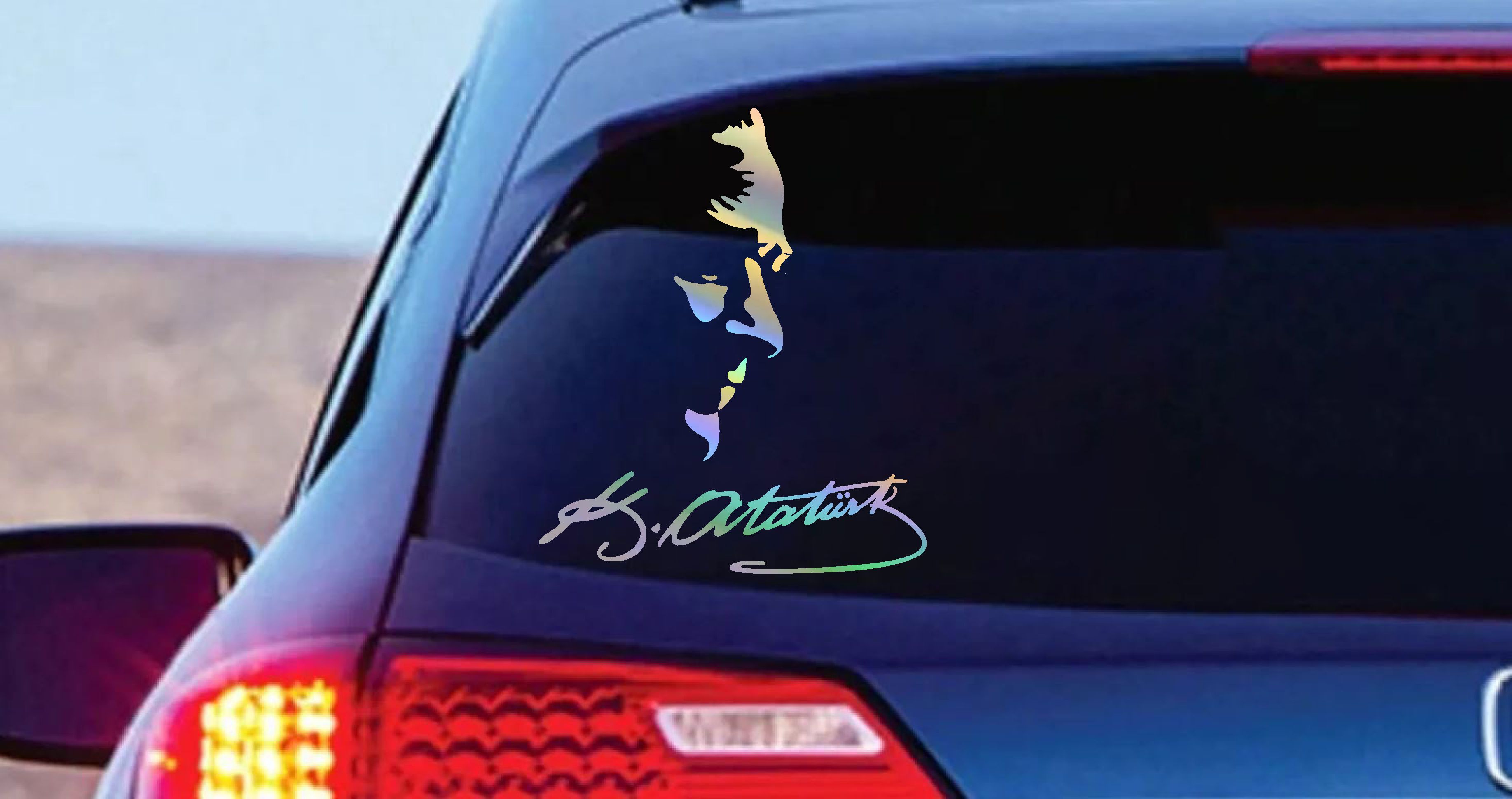 Hologramlı Janjanlı Atatürk Si̇lüet Ve İmza Sti̇cker 02525 30X25 Cm 