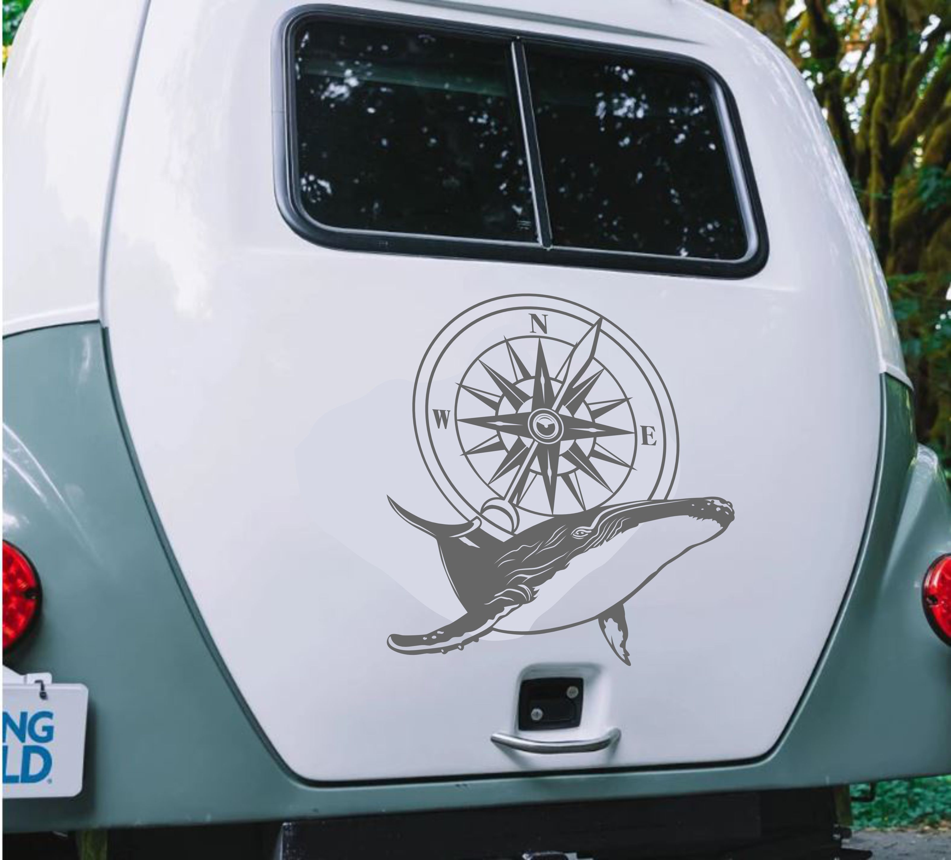 Bali̇na Ve Pusula Sti̇cker - Araba Oto Motosi̇klet Karavan Cam Sti̇cker - 00082 30 Cm 