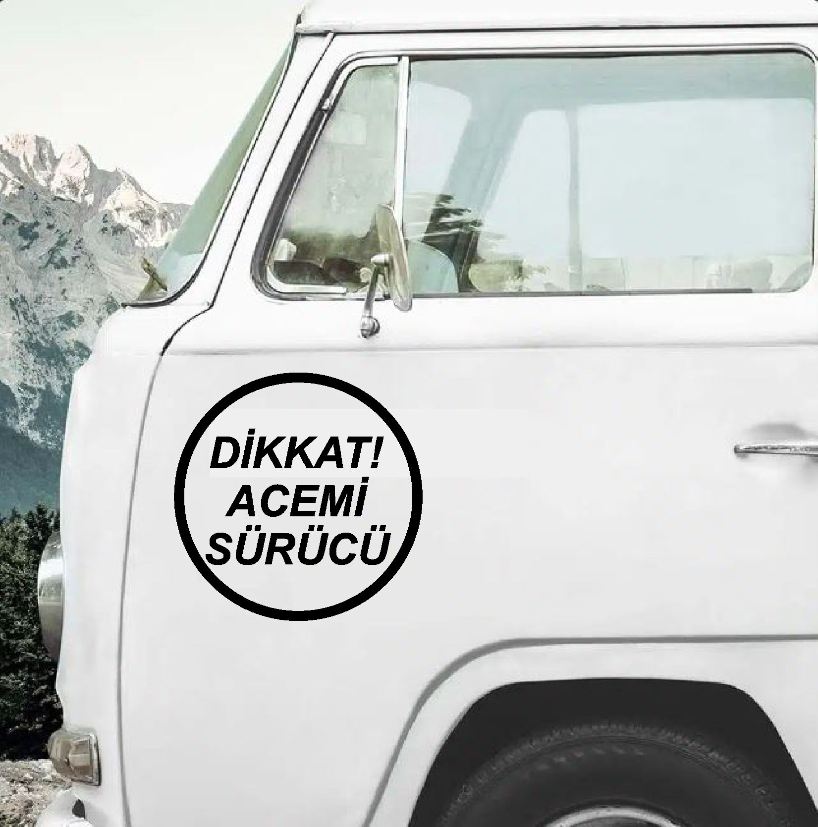 Di̇kkat Acemi̇ Sürücü Sti̇cker - Araba Oto Motosi̇klet Sti̇cker 00167 15X15 Cm 