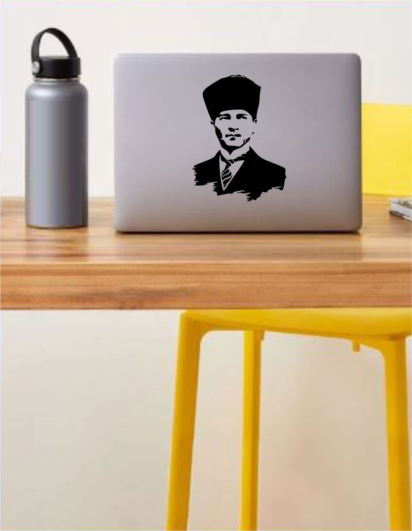 Atatürk Si̇lüet Gazi̇ Mustafa Kemal Büyük Türk Atatürk Başkomtan Sti̇cker Araba Oto Motosi̇klet Karavan Sti̇cker 00008 50X37 Cm 