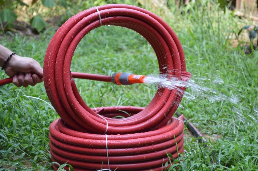 En Iyi̇ Bahçe Sulama Hortumu 1/2 Inç Yarım Parmak-20 Metre Si̇yah