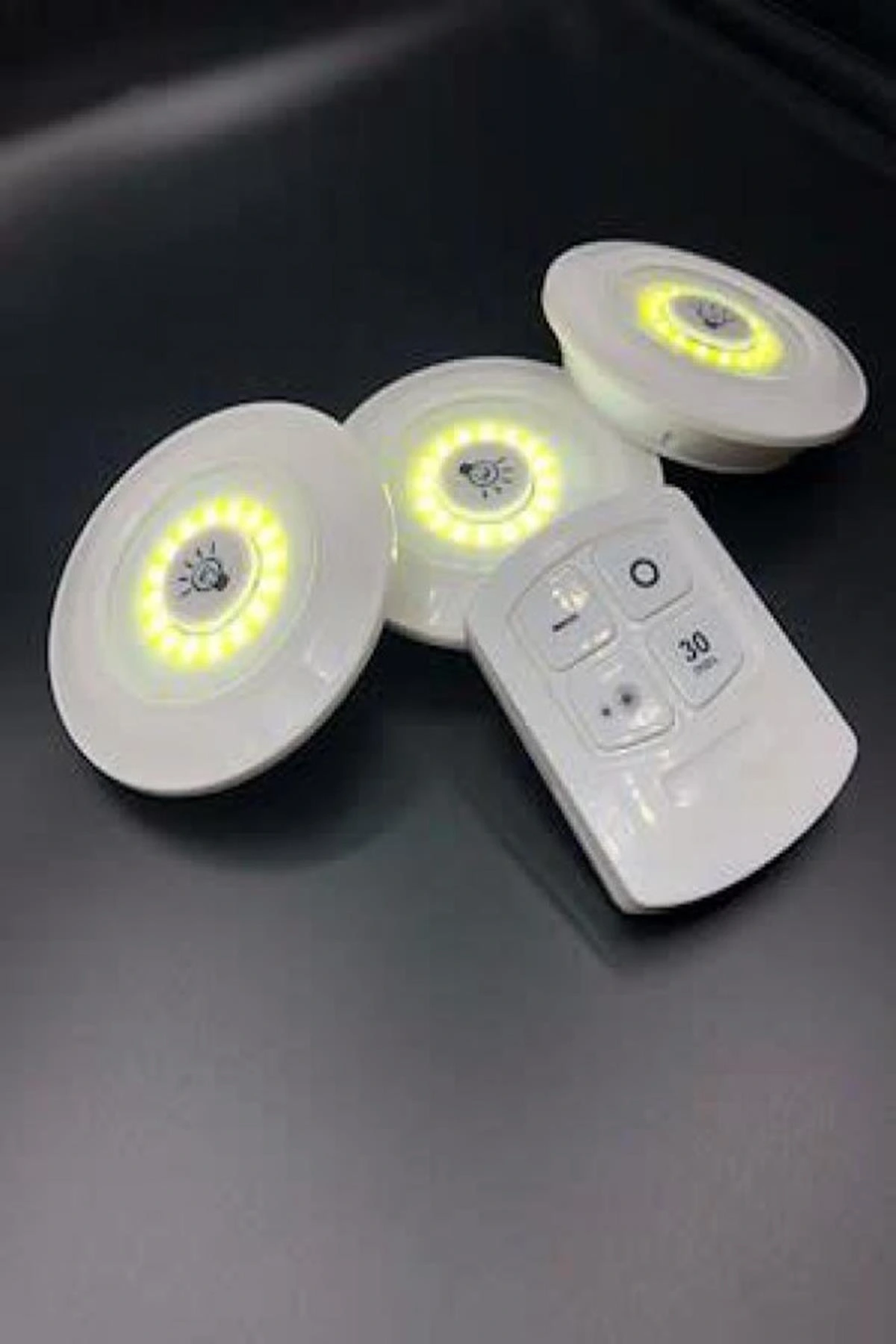 3Lü Uzaktan Kumandalı Yapışkanlı Kablosuz Led Spot Lambalar