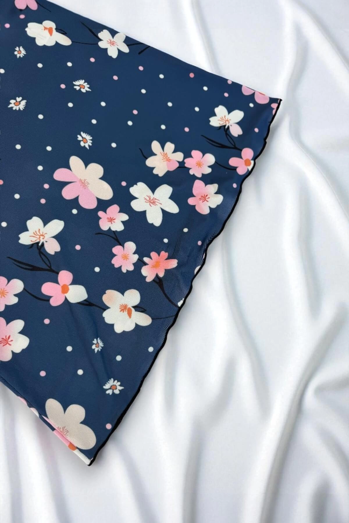 Leyna Çi̇çek Desenli̇ Mavi̇ Askılı Geceli̇k