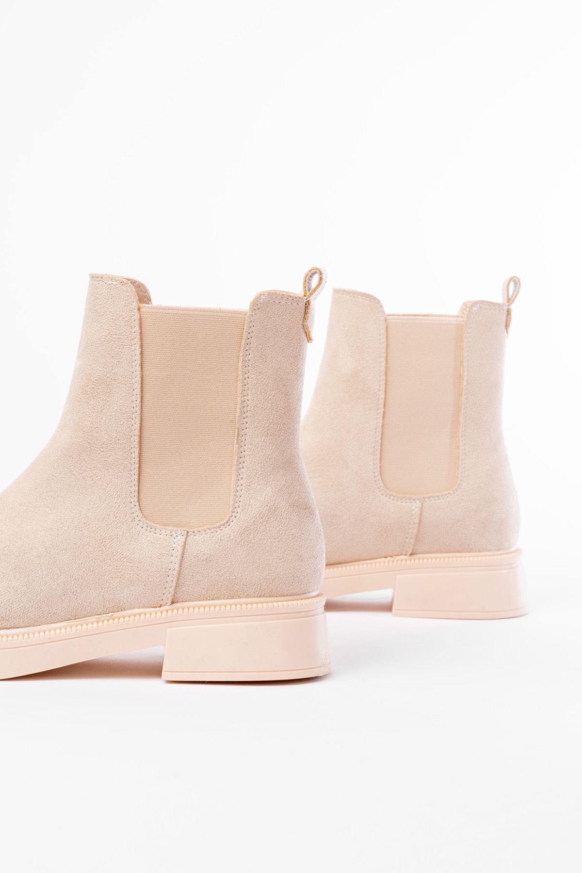 02-2137 Bej Süet Lasti̇kli̇ Günlük Kadın Bot