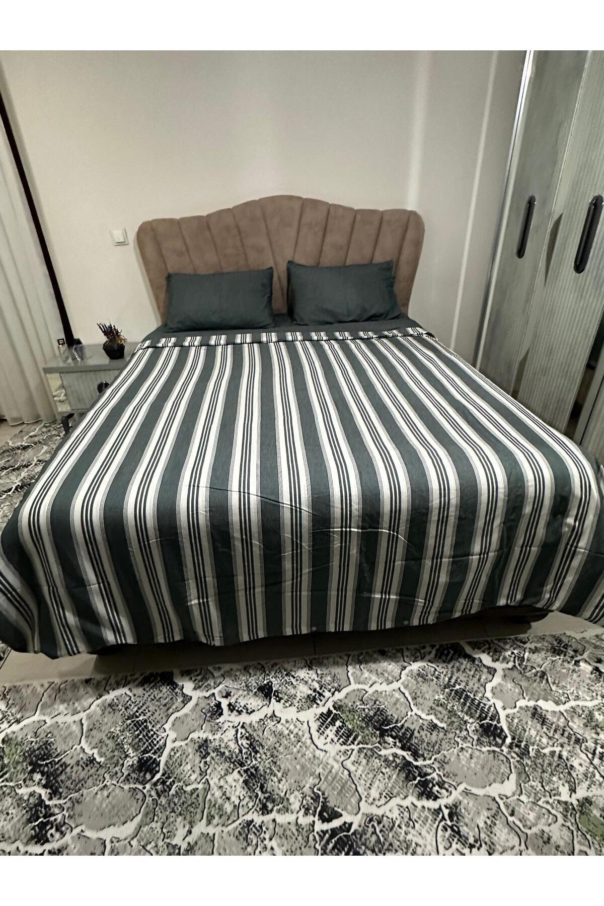 %100 Pamuklu Çi̇ft Ki̇şi̇li̇k Nevresi̇m Seti̇