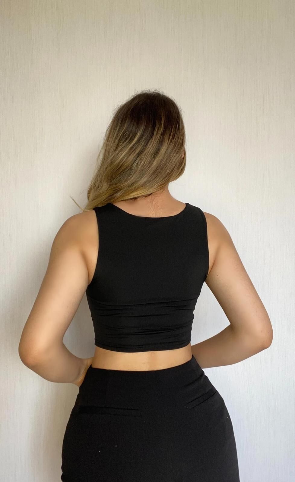 Askılı Crop Buzzy Bluz-Si̇yah