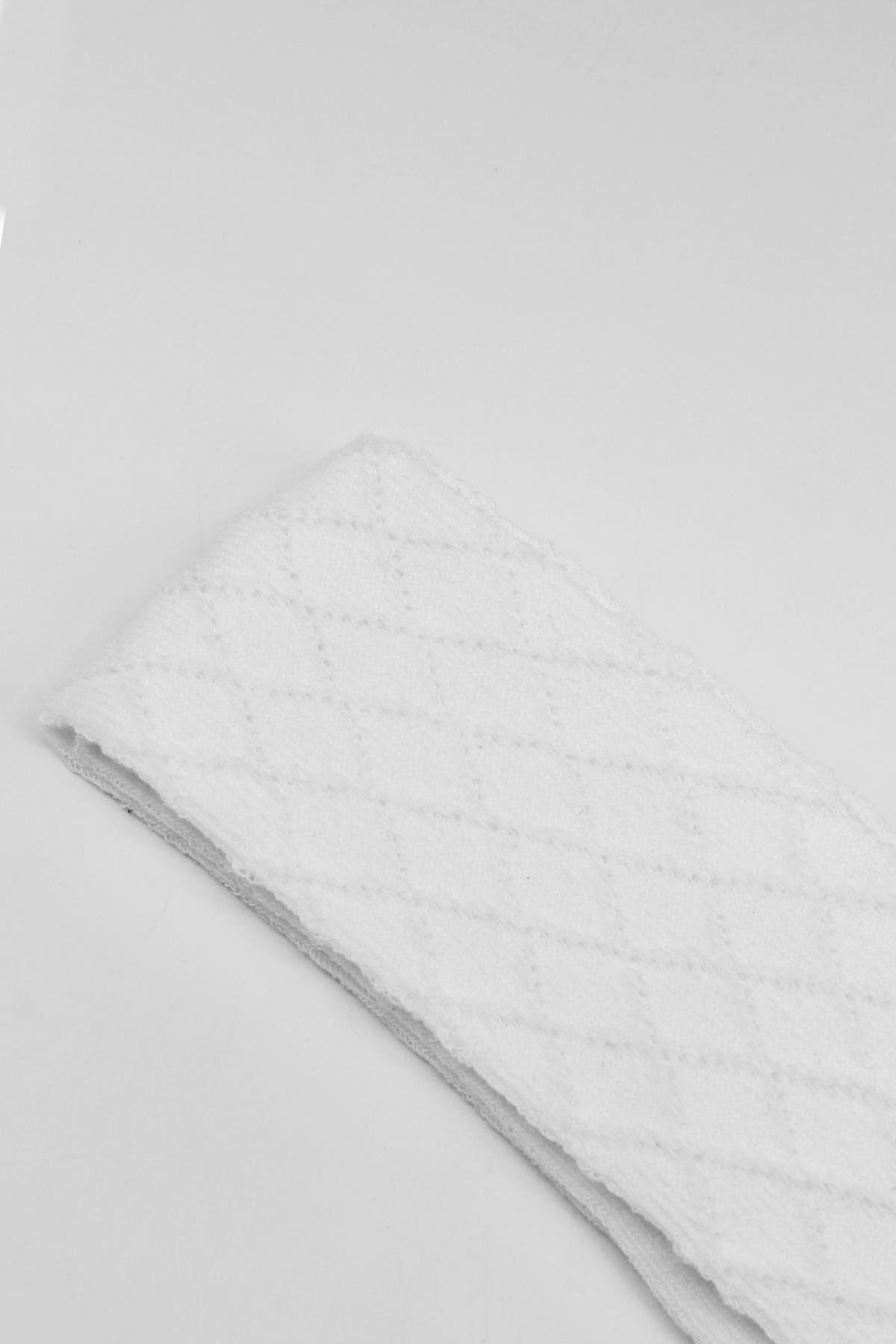 Bi̇style Tekli̇ Ekose Kabartma Penye Külotlu Çorap Bs50105 Beyaz