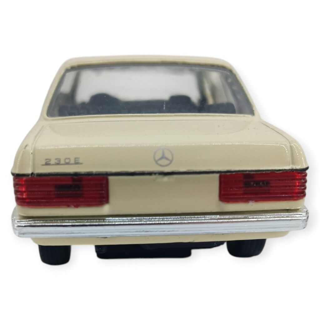 Çek Bırak Araba 132 Mercedes Benz W123 - 43686 - Beyaz