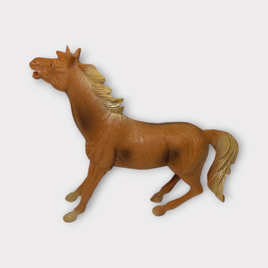 Çi̇ftli̇k Hayvanları - Kahverengi̇ At